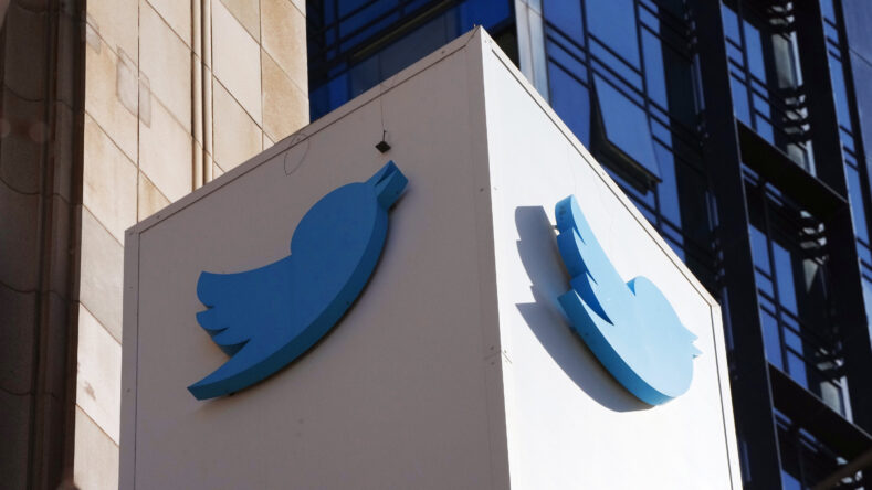 Twitter надасть Маску всю інформацію про користувачів